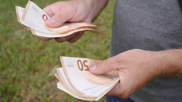 Кредитирането остава основополагащ фактор на пазара на имоти Това показват