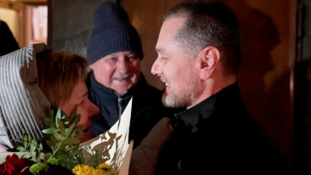 Руският крал на криптото Александър Винник пристигна в Русия след