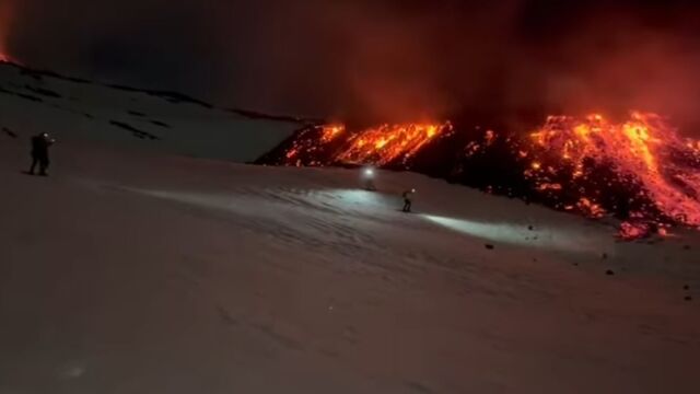 Вече четири дни най голямото летище в Сицилия е блокирано Пепелта