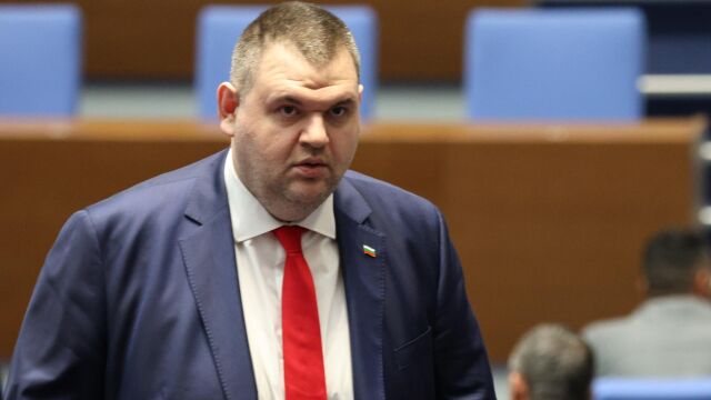 Намерението на правителството да ореже парите на пенсионерите е скандално Това