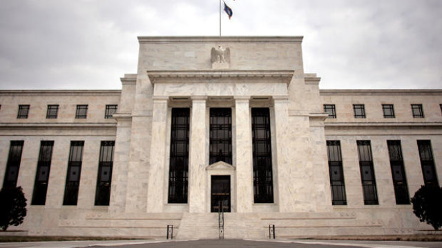 Водещите централни банки увеличиха основните лихви, за да овладеят инфлацията