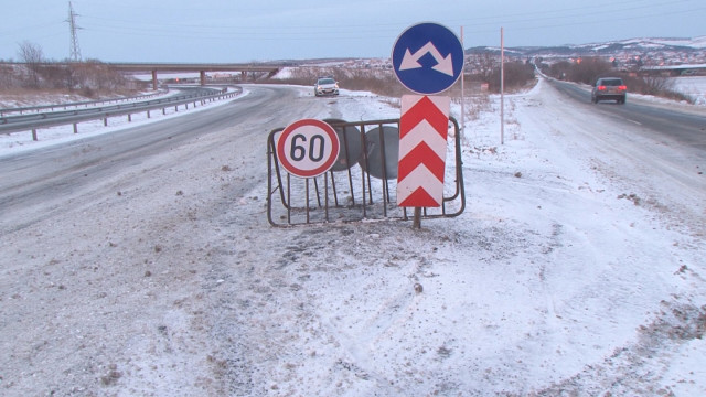 АПИ със санкции за снегопочистващите фирми заради неизчистените пътища