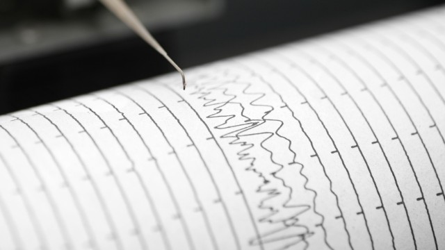 Земетресение с магнитуд 3 6 по скалата на Рихтер на 13 1