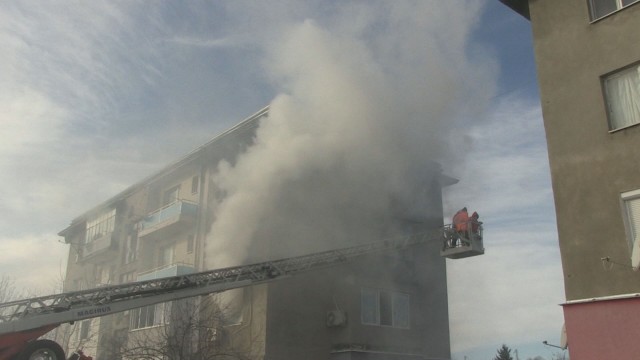 Сериозни щети по жилищата в четириетажния блок в русенското село