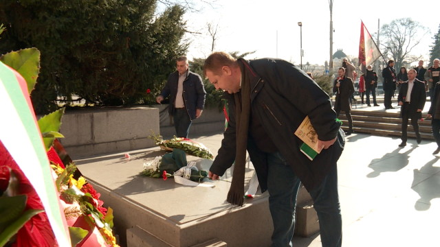 Панихида в памет на жертвите на комунистическите репресии над българите