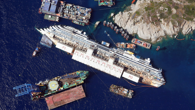 Италия отбелязва десетата годишнина от трагедията с кораба Коста Конкордия