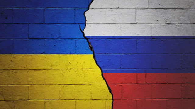 Украйна ще въведе 30 дневно извънредно положение заради кризата с Русия