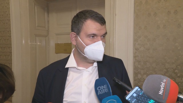 След като оставката на главния прокурор Иван Гешев беше поискана