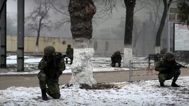 Руски военни проведоха тактически маневри близо до границата с Украйна