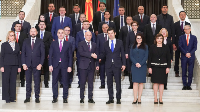 Българите ще бъдат записани в конституцията на Северна Македония като