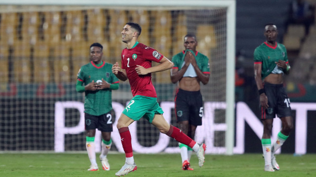 Мароко продължава напред в Купата на Африка, Хакими герой