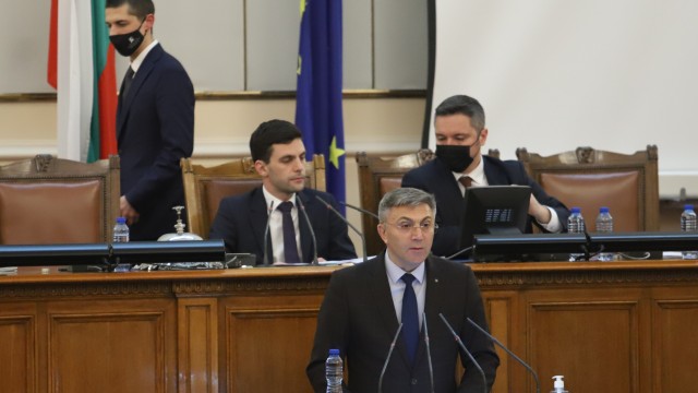 Председателят на ДПС Мустафа Карадайъ призова председателя на Народното събрание