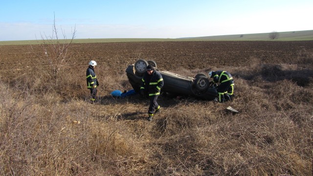 Трима души са в болница след катастрофа на пътя Русе Разград
