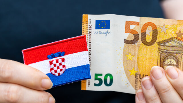 Първата седмица в еврозоната: 51% от плащанията в Хърватия са в евро