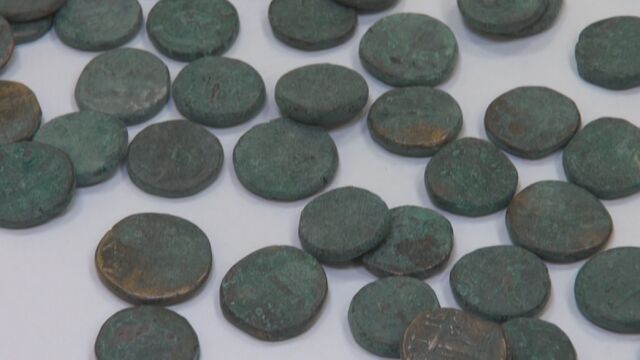 Близо 3000 антични монети спасени от контрабанда предаде бургаската митница