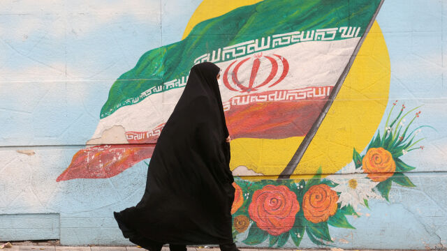 Иран осъди на смърт още В тяхна защита се