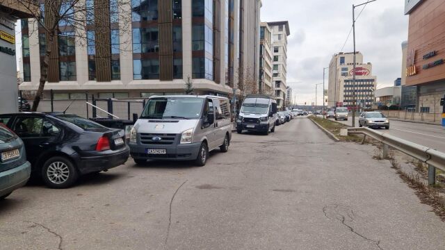 Три адреса в София се проверяват от прокурори следователи и