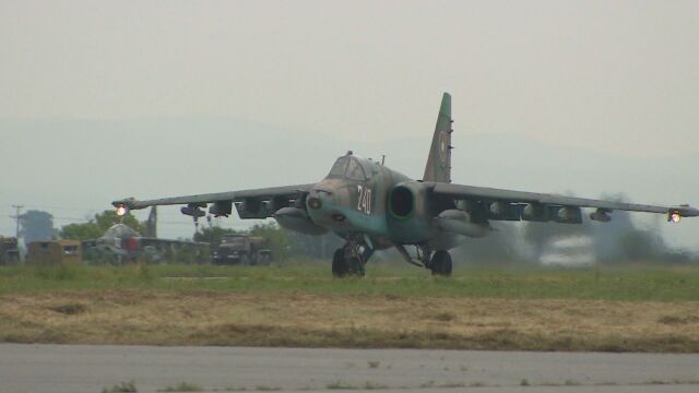 Страни от НАТО са купили 14 щурмови самолета Су 25 от