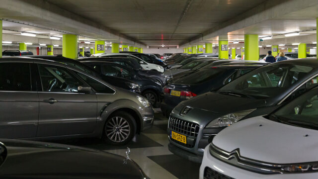 Паркинги в Гърция отказват за приемат коли с газова уредба