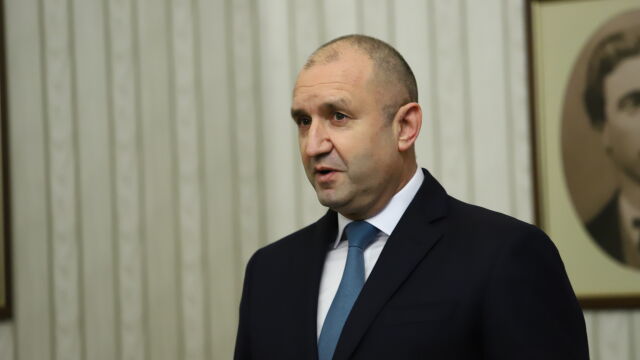 Президентът Румен Радев обяви кога в понеделник ГЕРБ СДС му връщат