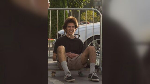 Доброволци продължават да търсят 25 годишния Емил Боев в Перник Той