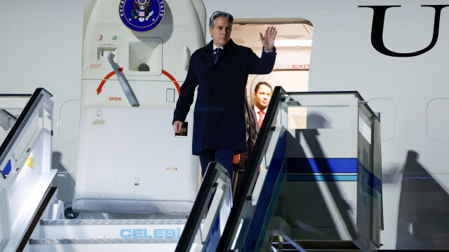 Американският държавен секретар пристигна в Истанбул за разговори по завършването
