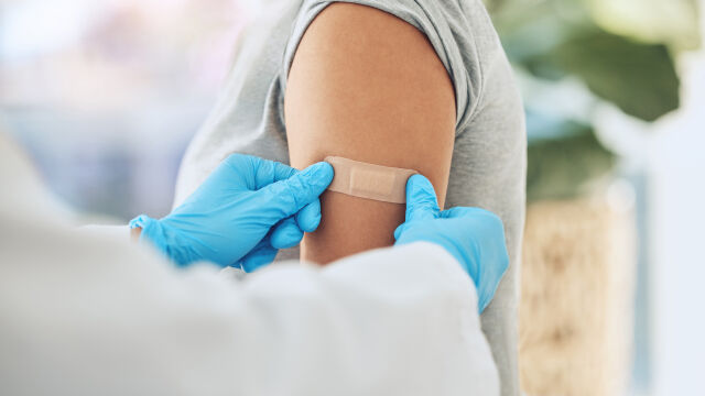Извънредна имунизация срещу морбили започва у нас заради епидемията в