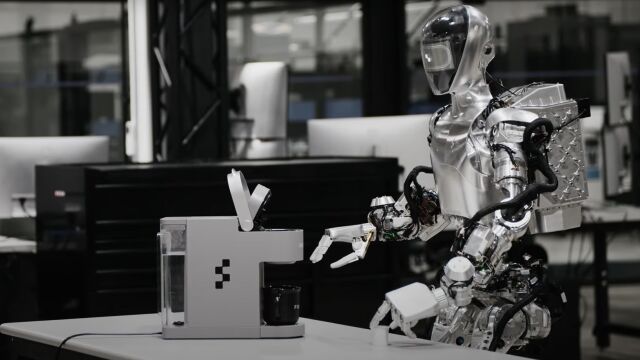 Американска компания обяви подобрения в своите хуманоидни роботи Сега те