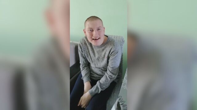 21 годишно момче с тежки увреждания се нуждае от пари за