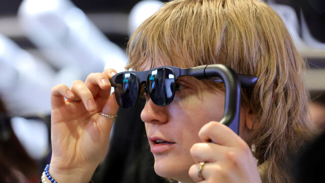 Председателят на Народното събрание Наталия Киселова разговаря с посланика на