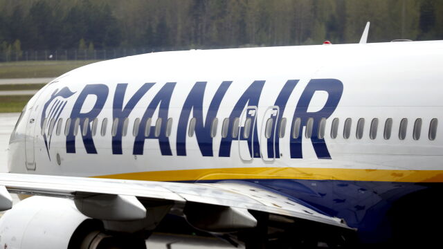 Най голямата европейска нискотарифна авиокомпания Ryanair призова да се ограничи