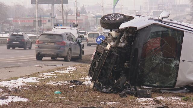 Беше като взрив от бомба ударът беше жесток Така очевидецът