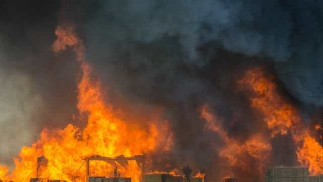 Украински сили са ударили руска петролна рафинерия на Лукойл в