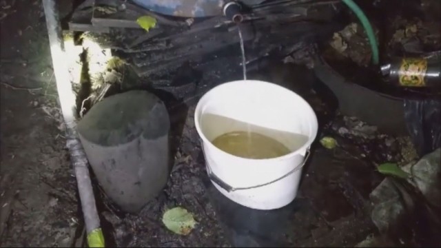 Осем души са починали след консумация на нелегален алкохол примесен