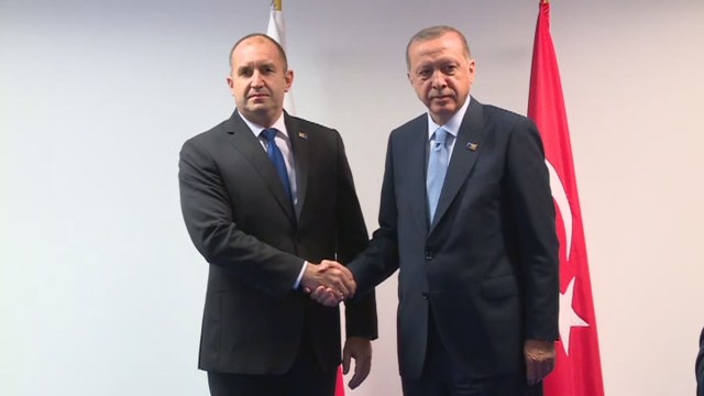 Държавният глава Румен Радев призова в телефонен разговор с турския