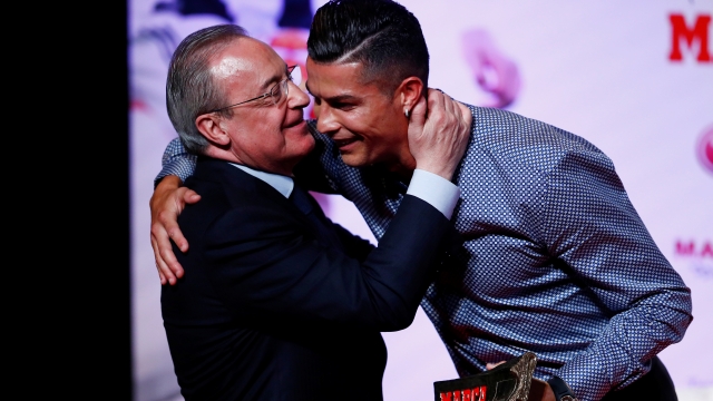 Целувката, която накара феновете на "Реал" отново да мечтаят  (ВИДЕО)