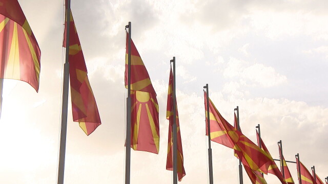 Парламентът в Северна Македония продължава да обсъжда така нареченото френско