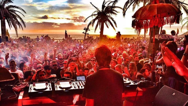 Фестивалът „SOLAR“ организира дневно парти на остров Света Анастасия