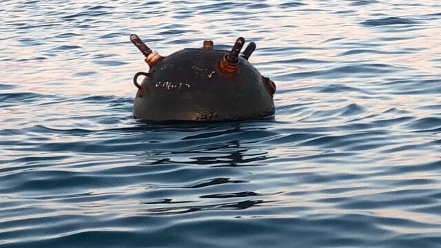 Морска мина е прихваната в Черно море край Камчия (СНИМКИ)