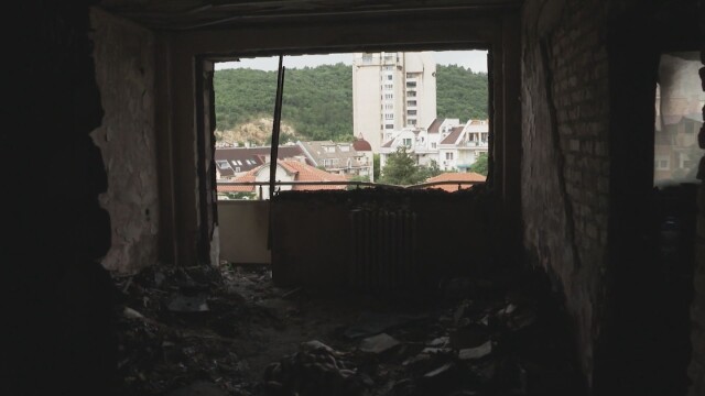 Апартамент в Сливен е напълно унищожен след пожар Собственичката на