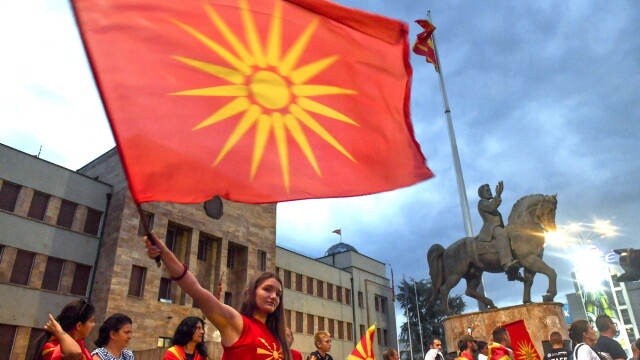 Продължават протестите в Северна Македония Френското предложение което трябва да