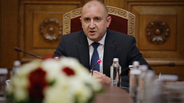 Президентът Румен Радев проведе днес поредните консултации с парламентарно представените