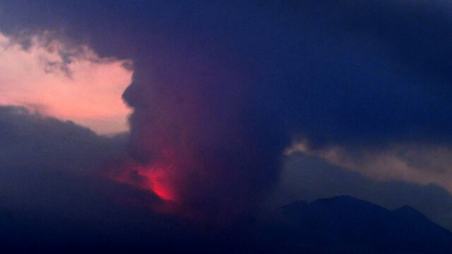 Японският вулкан Сакураджима изригна днес в 20 05 часа местно време