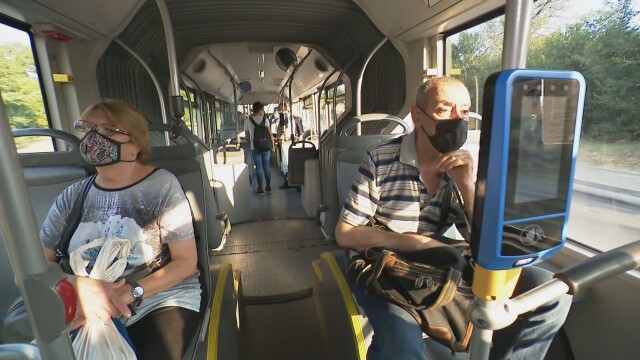 От днес маските за лице стават задължителни за градския транспорт