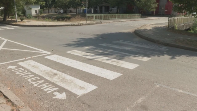 34 годишен шофьор блъсна две момчета на в Димитровград съобщиха от