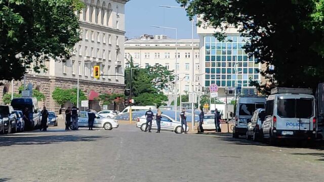 Засилени мерки за сигурност в центъра на София Причината –