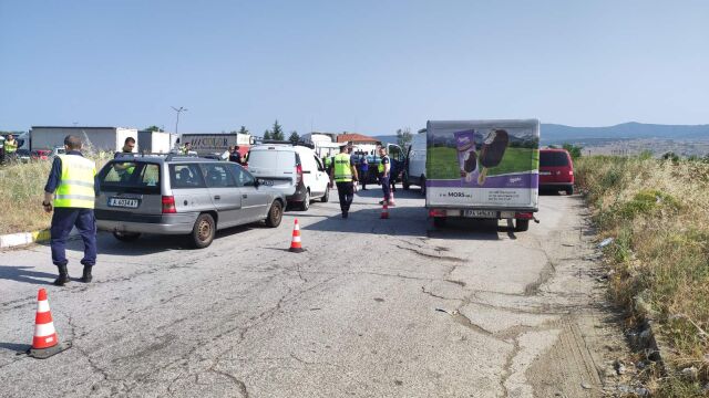 Масови проверки по магистрала Тракия в посока София в участъка