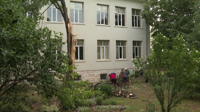 Започна описването на щетите в Белослатинско където остава частичното бедствено