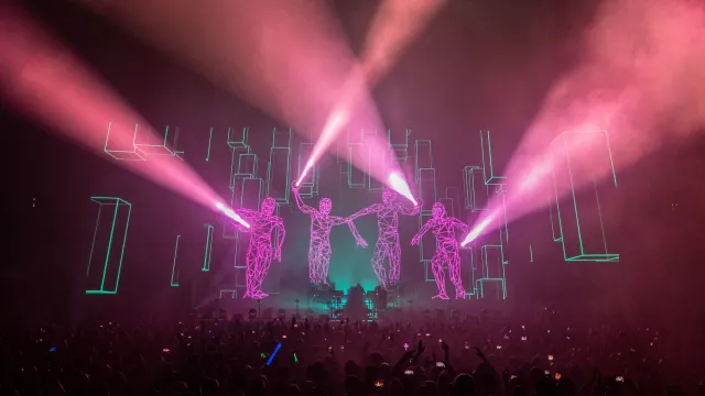 The Chemical Brothers с ново видео и зрелищно лятно шоу в София