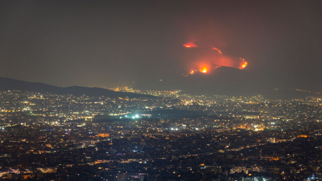 Гърция продължава да гори Десетки горски пожари пламнаха на различни места